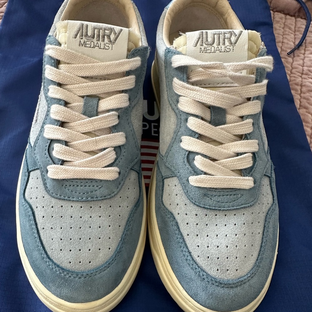 Autry Sneakers // Size: 39 // Color: Baby Blue